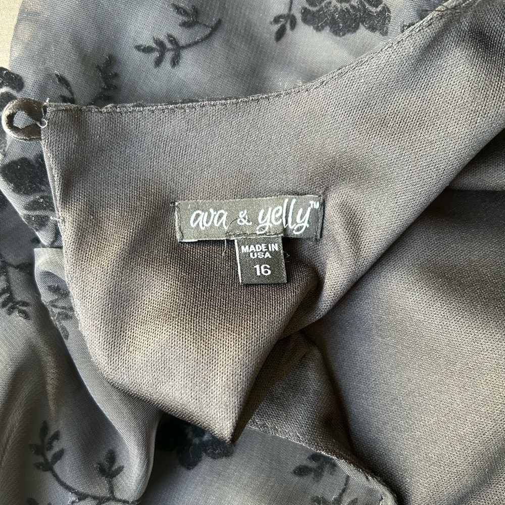 NWT - Girls size 16, pretty black midi dress, tired skirt, 3/4 length sleeve - Picture 8 of 13